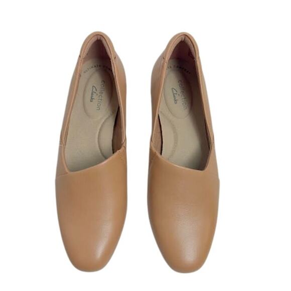 Clarks Women's, Juliet Palm Slip-On Beige SIZE-6M - Picture 1 of 9